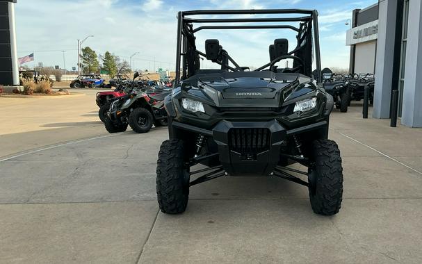 2025 Honda Pioneer 1000-6 Crew Deluxe