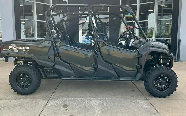 2025 Honda Pioneer 1000-6 Crew Deluxe