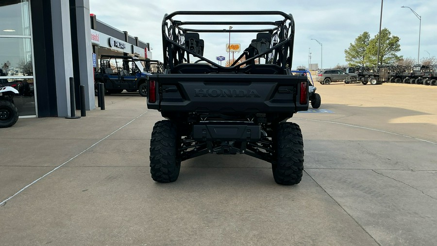 2025 Honda Pioneer 1000-6 Crew Deluxe