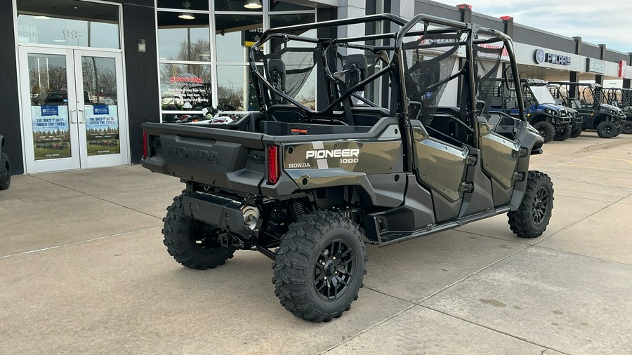 2025 Honda Pioneer 1000-6 Crew Deluxe