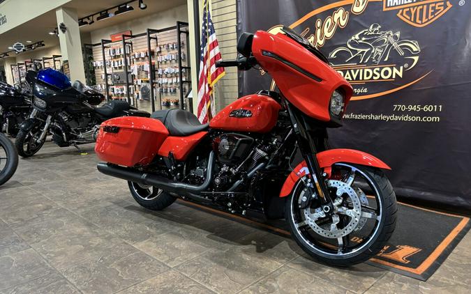 2026 Harley-Davidson® Street Glide® Blood Orange Black Trim