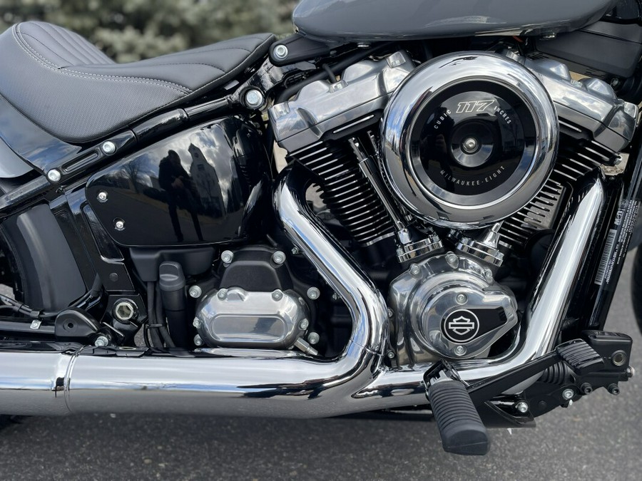 FXBB 2026 Harley-Davidson Street Bob Dark Billiard Gray Chrome Solo Cast Wheels