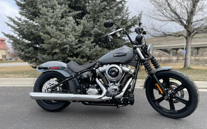 FXBB 2026 Harley-Davidson Street Bob Dark Billiard Gray Chrome Laced Wheels