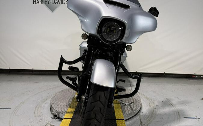 2019 Harley-Davidson® Street Glide® Special Barracuda Silver