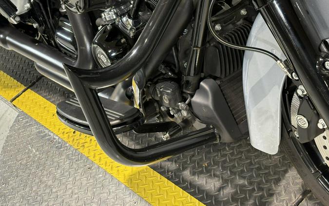 2019 Harley-Davidson® Street Glide® Special Barracuda Silver