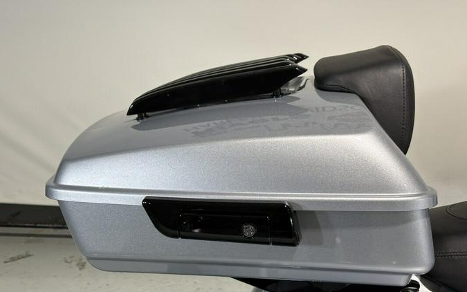 2019 Harley-Davidson® Street Glide® Special Barracuda Silver