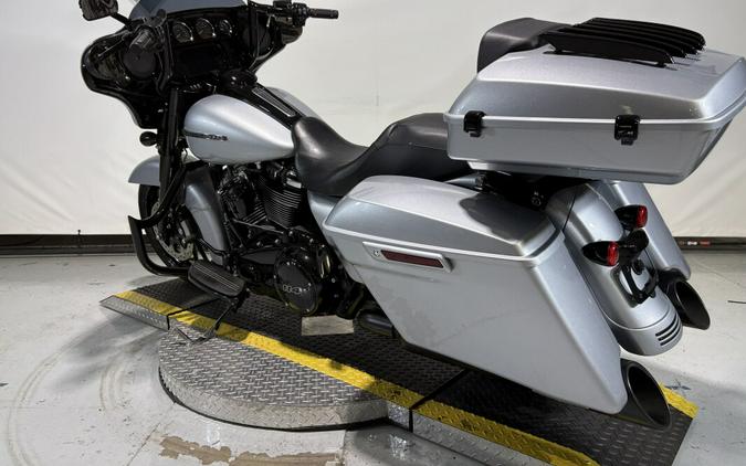 2019 Harley-Davidson® Street Glide® Special Barracuda Silver