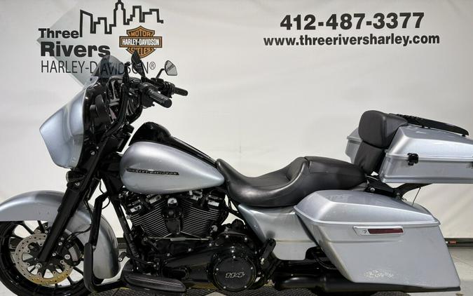 2019 Harley-Davidson® Street Glide® Special Barracuda Silver