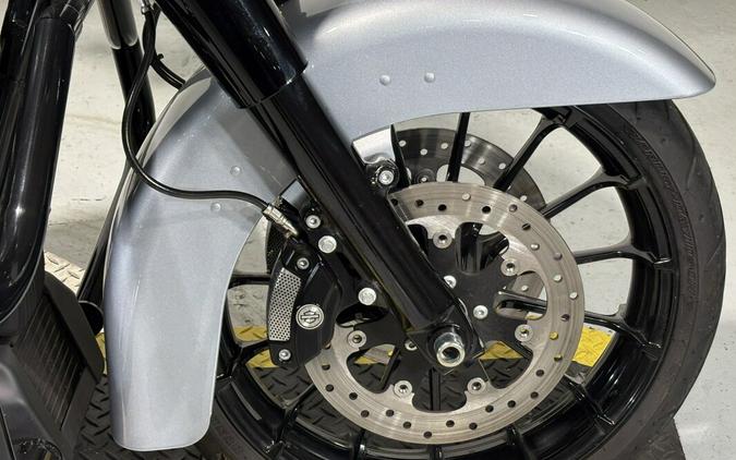 2019 Harley-Davidson® Street Glide® Special Barracuda Silver