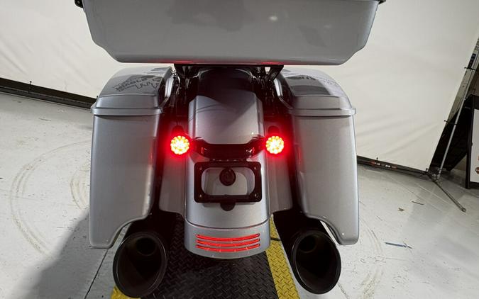 2019 Harley-Davidson® Street Glide® Special Barracuda Silver