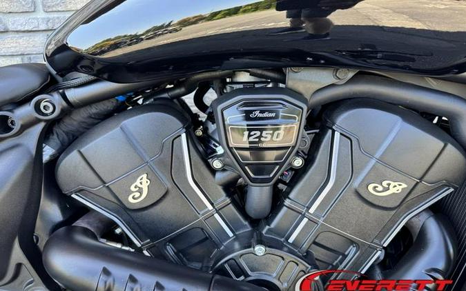 2025 Indian Motorcycle® Sport Scout® Limited +Tech Black Metallic