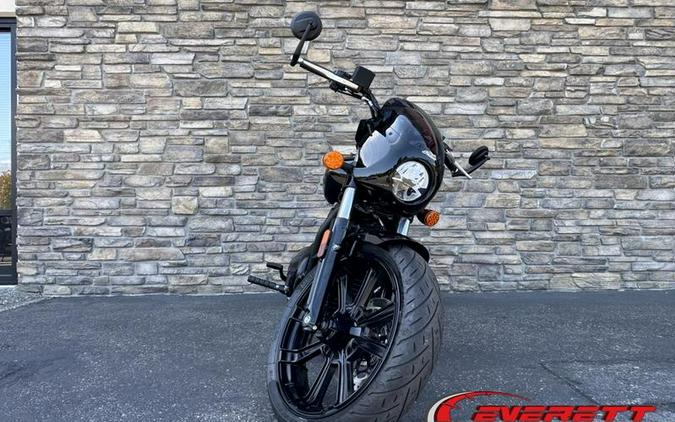 2025 Indian Motorcycle® Sport Scout® Limited +Tech Black Metallic