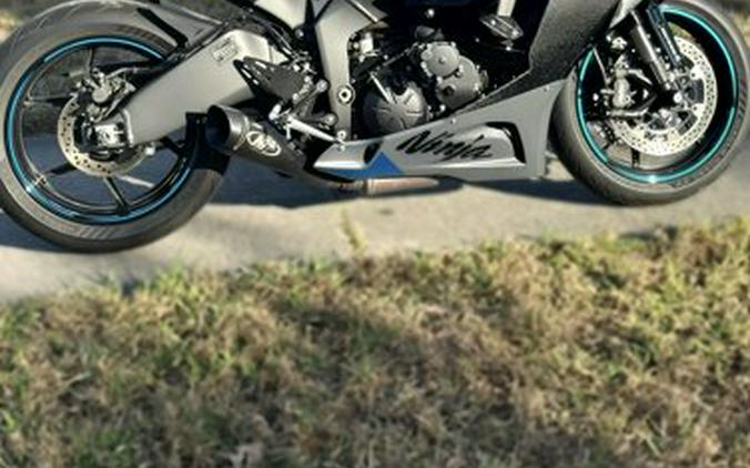 2025 Kawasaki NINJA ZX-6R