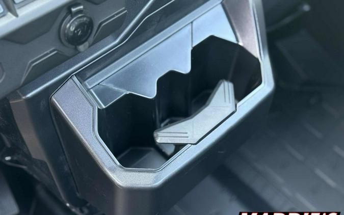 2026 Can-Am Defender DPS CAB