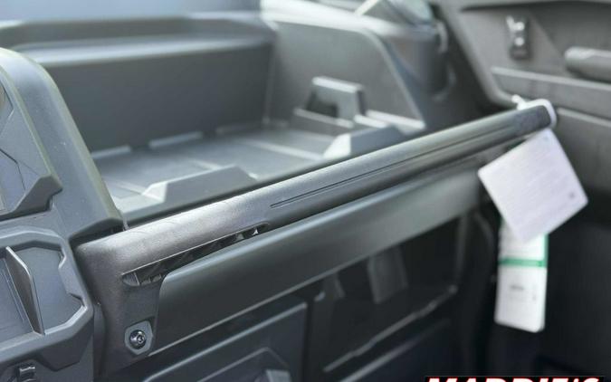 2026 Can-Am Defender DPS CAB