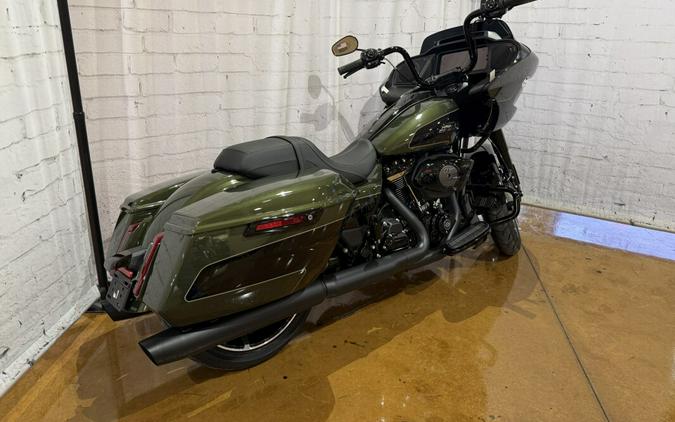 Harley-Davidson® Road Glide® 2026 FLTRX 0034631065 OLIVE STEEL MTL/BLACK