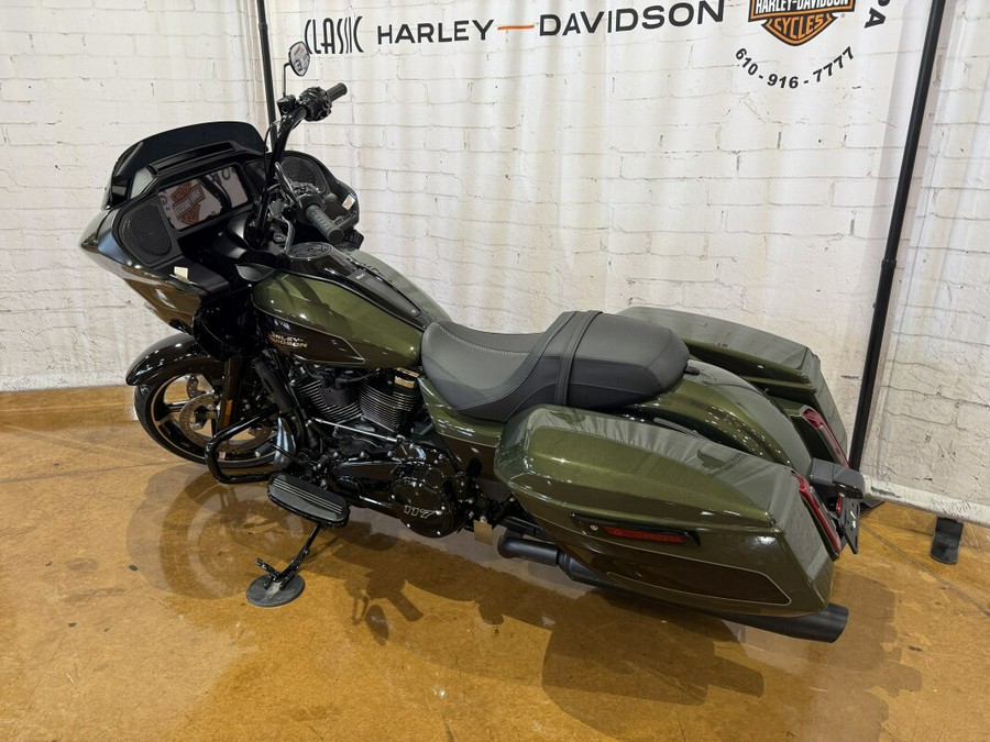 Harley-Davidson® Road Glide® 2026 FLTRX 0034631065 OLIVE STEEL MTL/BLACK