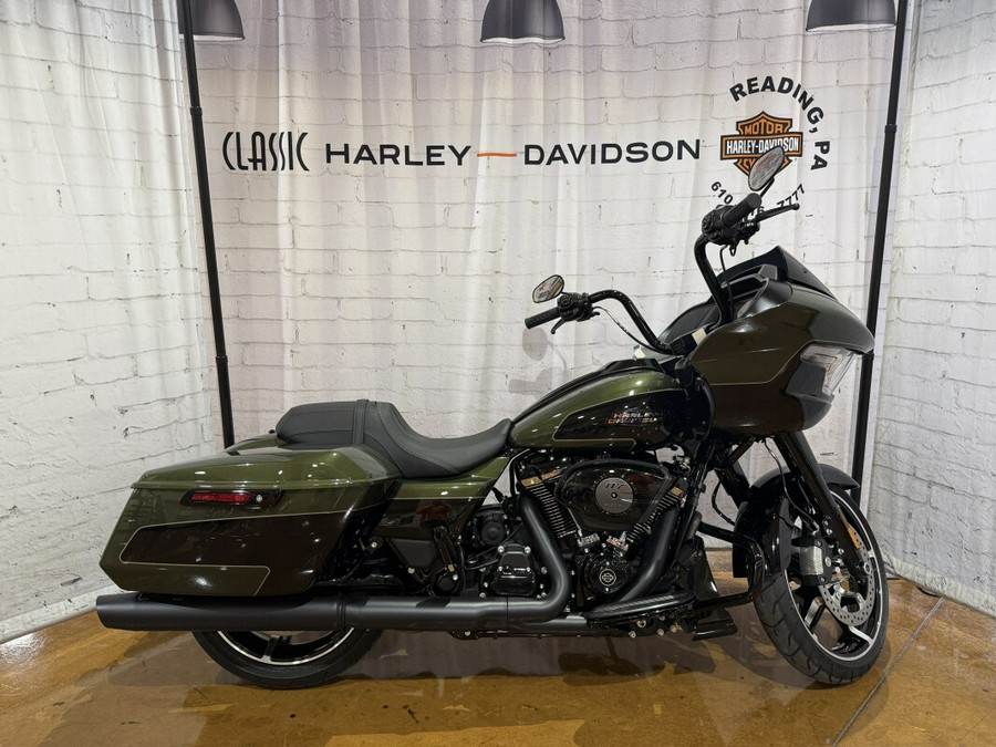 Harley-Davidson® Road Glide® 2026 FLTRX 0034631065 OLIVE STEEL MTL/BLACK