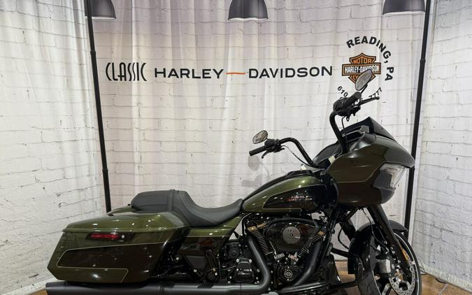 Harley-Davidson® Road Glide® 2026 FLTRX 0034631065 OLIVE STEEL MTL/BLACK