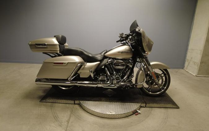 2018 Harley-Davidson Street Glide FLHX