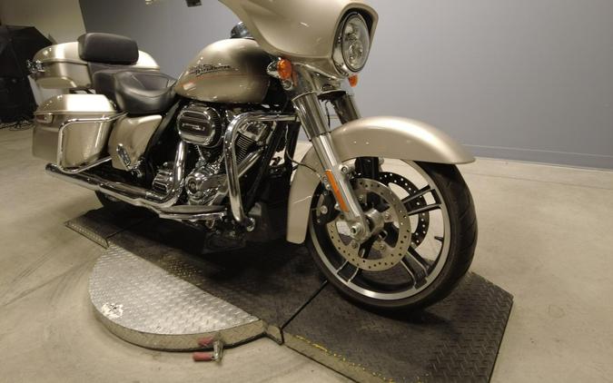 2018 Harley-Davidson Street Glide FLHX
