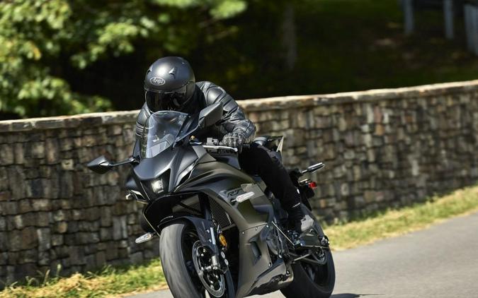 2025 YZF-R7 - Yamaha