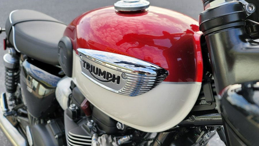 2022 Triumph Bonneville T100