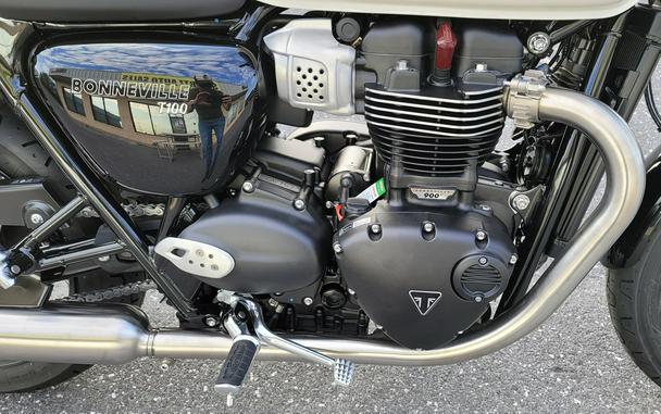 2022 Triumph Bonneville T100