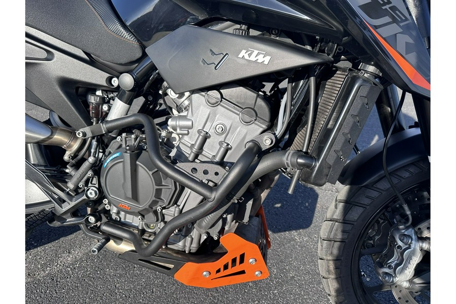 2021 KTM Duke 890