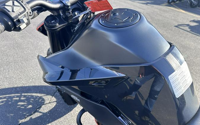 2021 KTM Duke 890 890 R