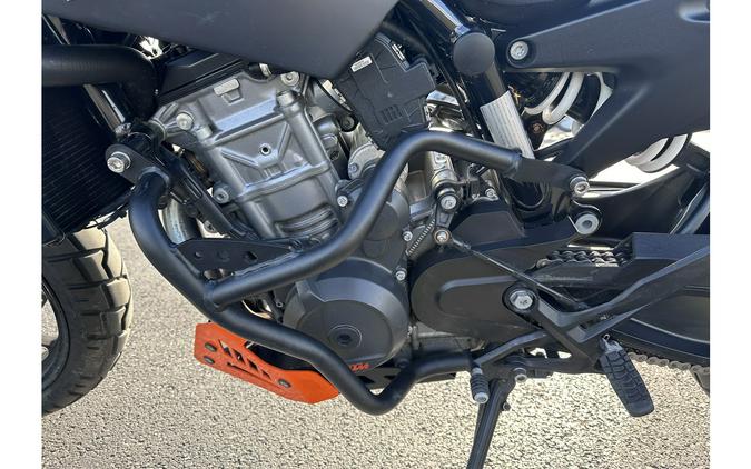 2021 KTM Duke 890