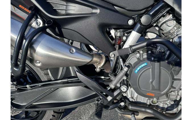 2021 KTM Duke 890