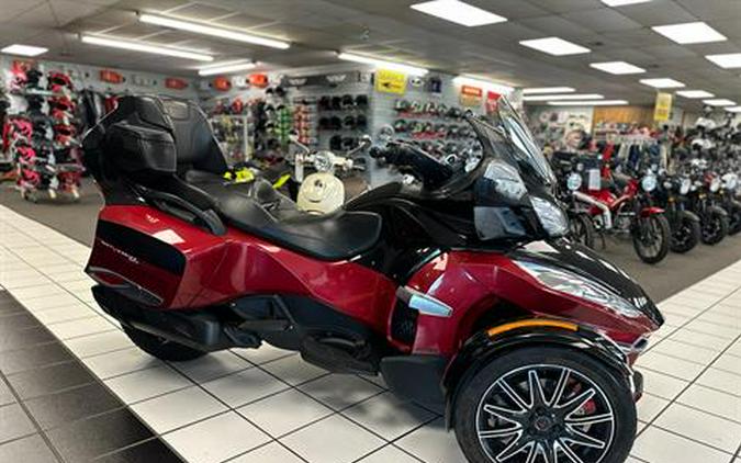 2015 Can-Am Spyder® RT-S Special Series SE6