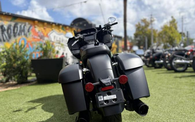 2025 Indian CHALLENGER DARK HORSE, AUDIO