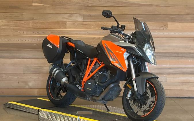 2016 KTM 1290 Super Duke R