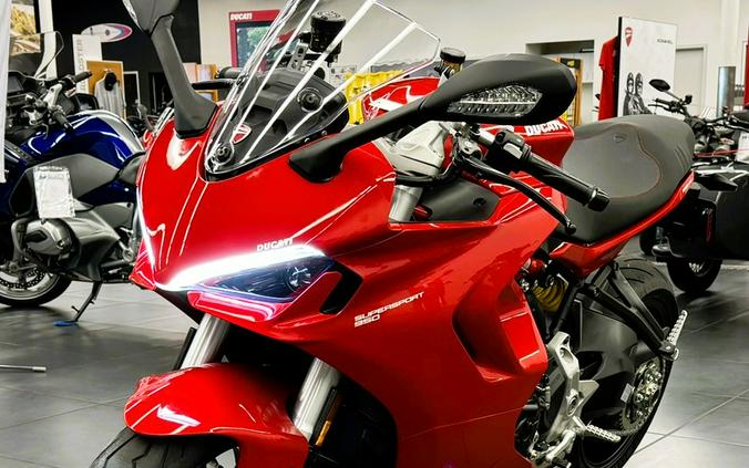 2024 Ducati Supersport 950 - Red