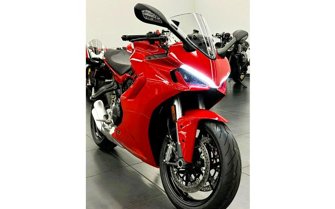 2024 Ducati Supersport 950 - Red