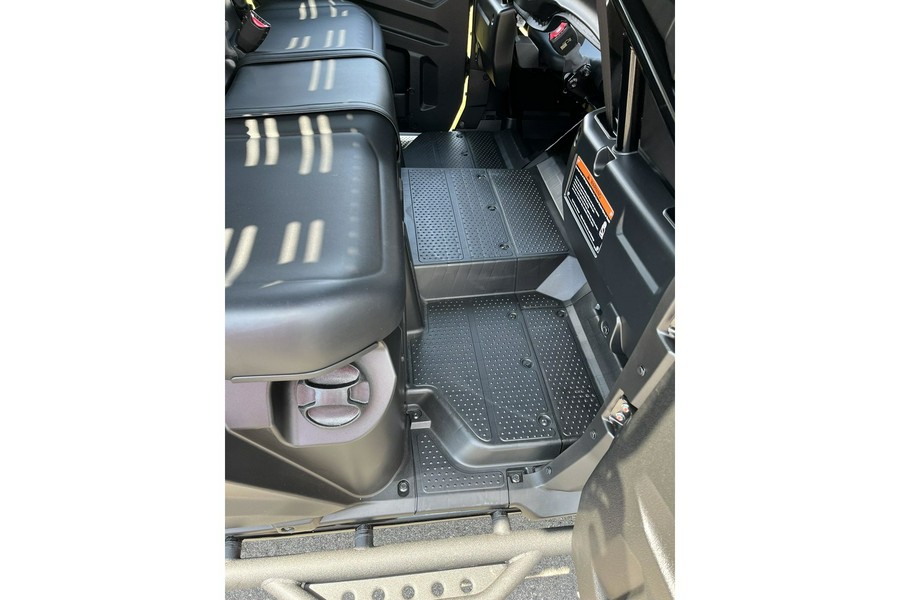 2025 Honda Pioneer 1000-6 DuckHole Edition