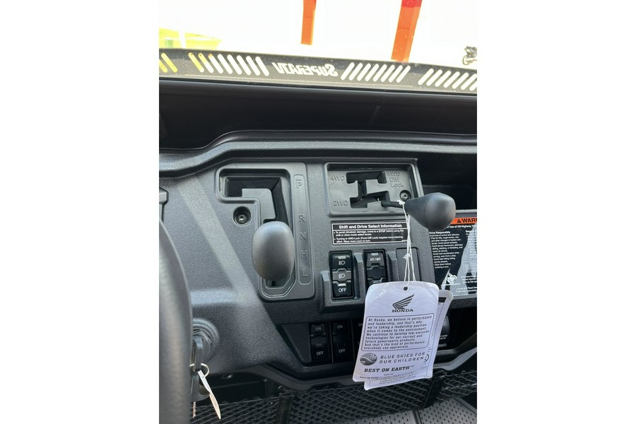 2025 Honda Pioneer 1000-6 DuckHole Edition