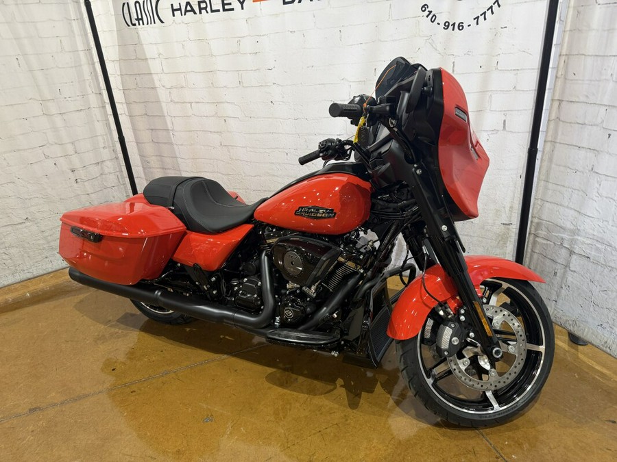 Harley-Davidson® Street Glide® 2026 FLHX 0034631508 BLOOD ORANGE