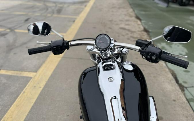 FXBR 2025 Harley-Davidson Breakout