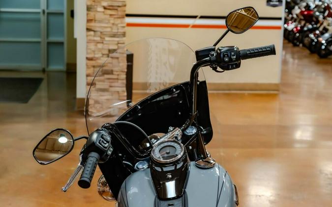 2026 Harley-Davidson Heritage Classic Cruiser FLHC