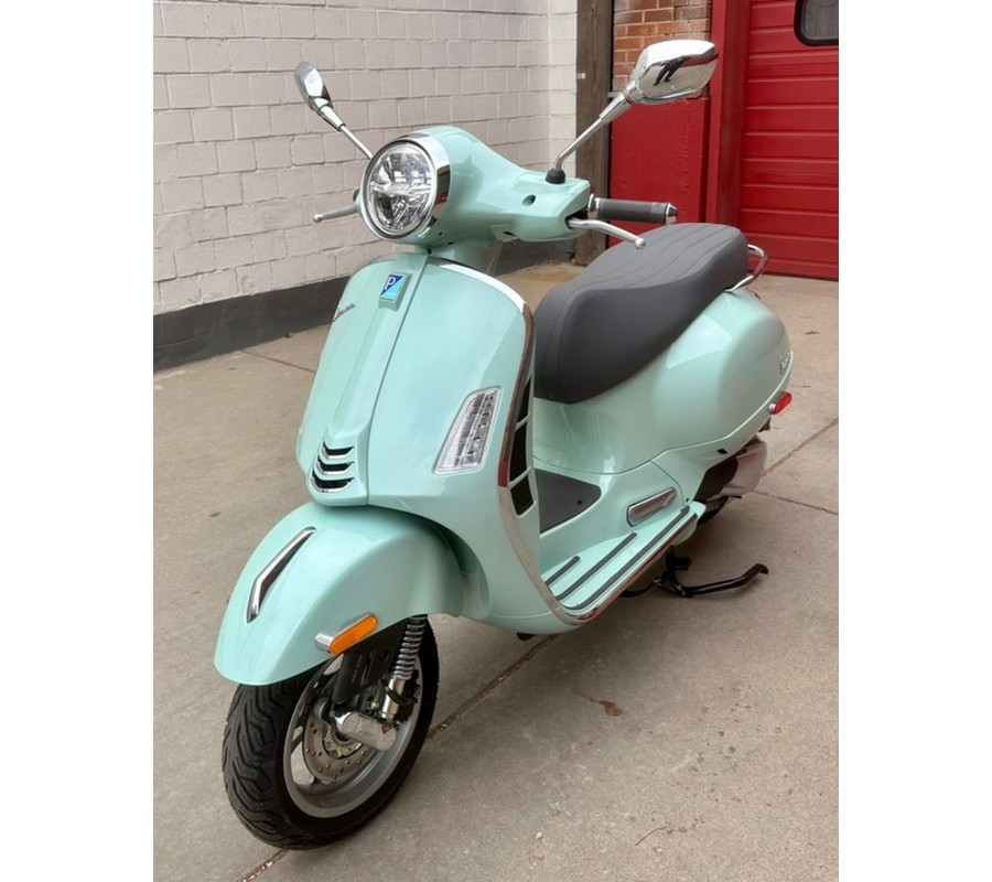 2024 Vespa GTS 300