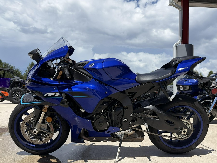 2026 Yamaha YZFR1