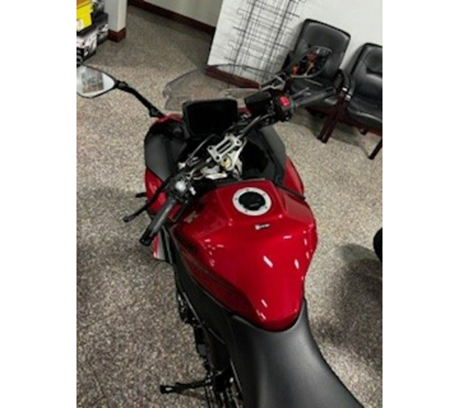 2024 Suzuki GSX-S1000GT Plus