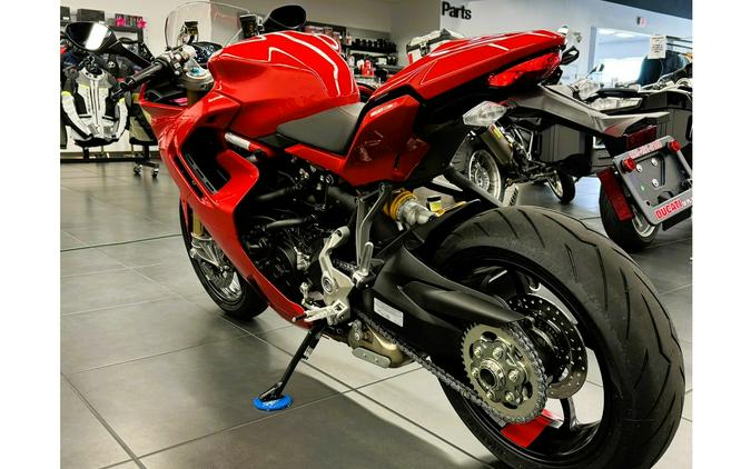 2024 Ducati Supersport 950 S - Red