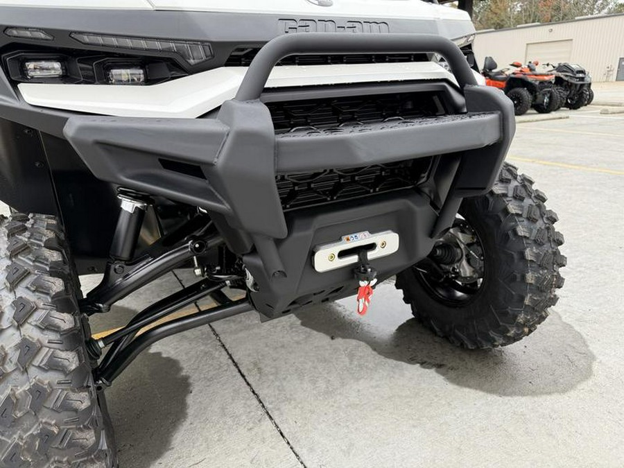 2026 Can-Am® Defender Limited HD11