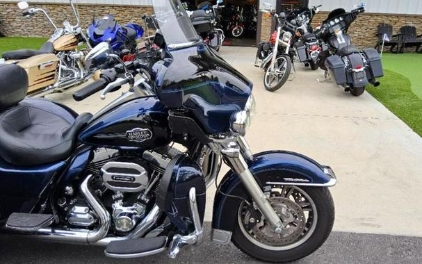 2012 Harley-Davidson® TRI Glide Flhtcutg