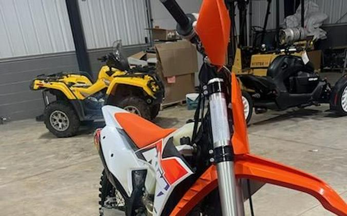 2023 KTM 450 XCF-W