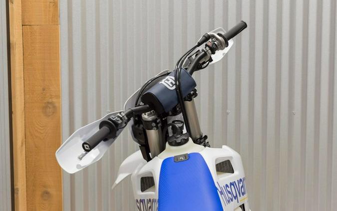 2027 Husqvarna TE 250 300
